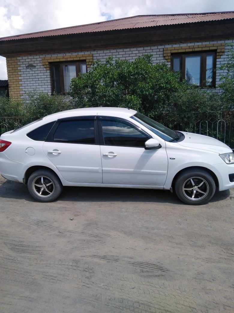 Продам гранта лиф бек.