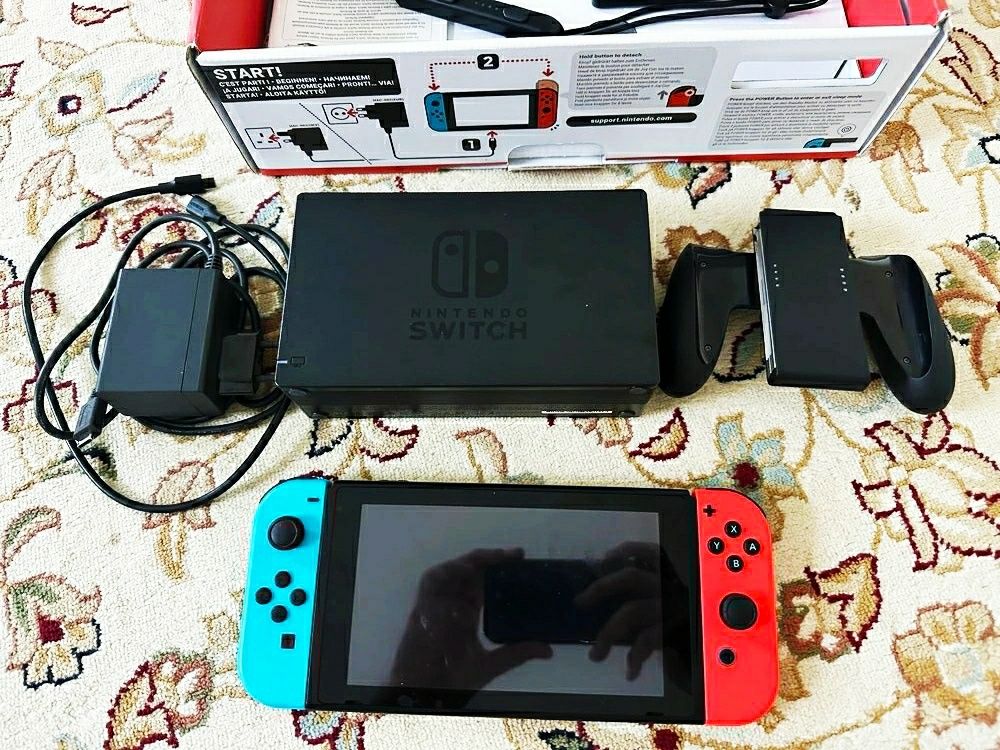 Nintendo Switch Игровая приставка Нинтенда Свич 2-я ревизия