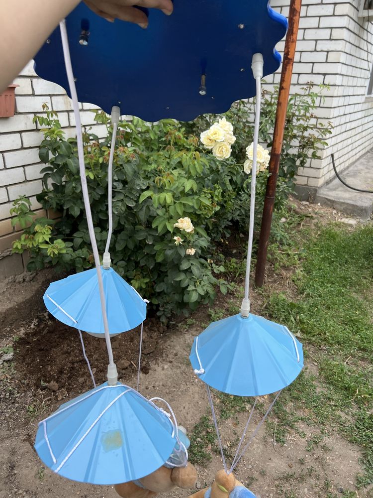 Продам платья детские.
