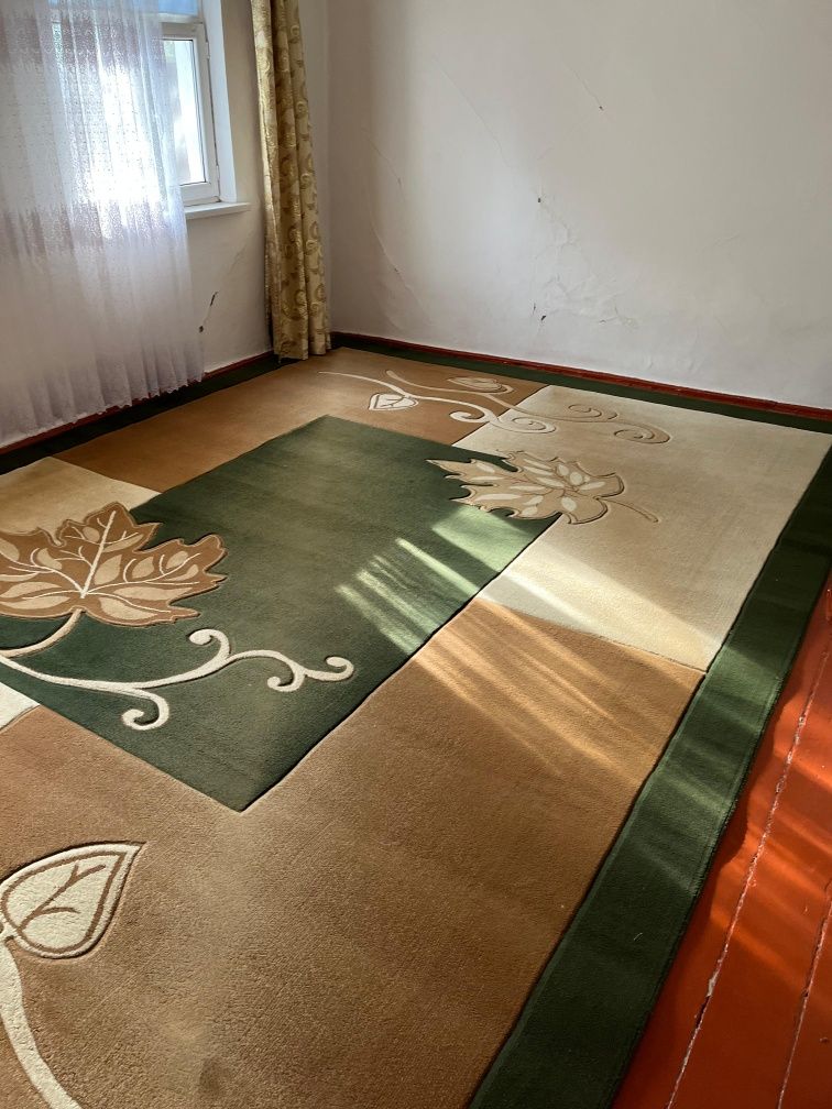 Кілем сатылады срочно