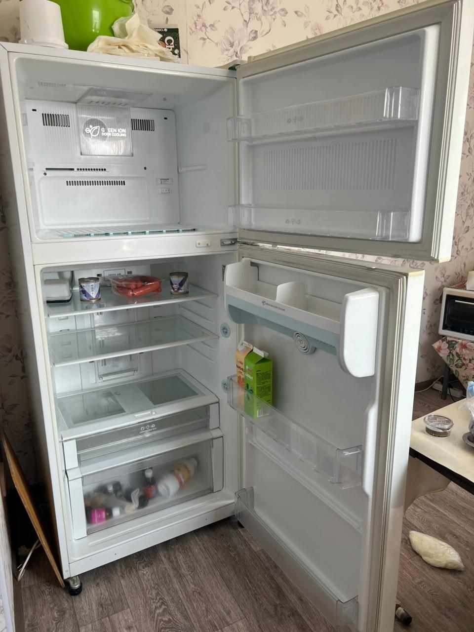 Продам холодильник LG