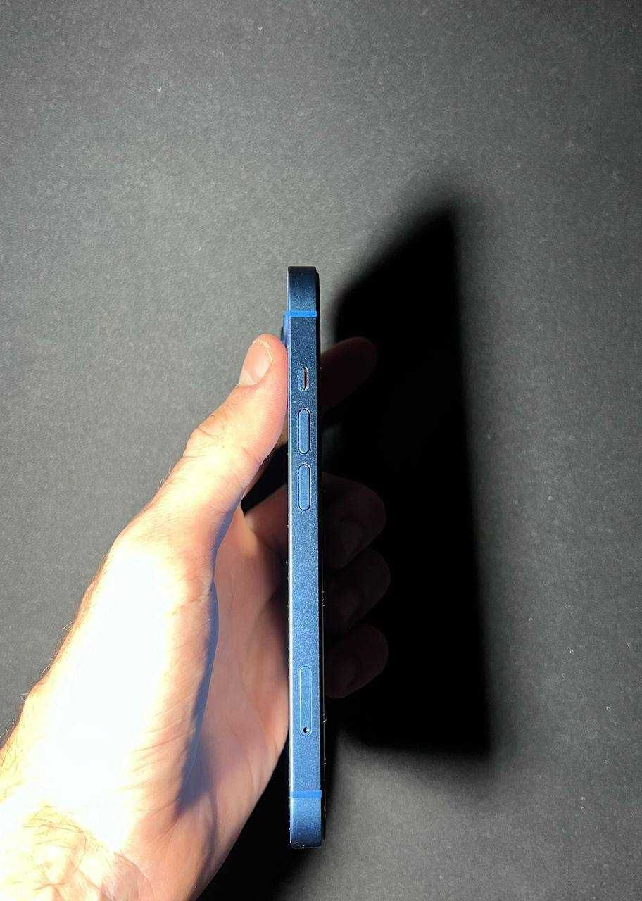 Продам iPhone 13