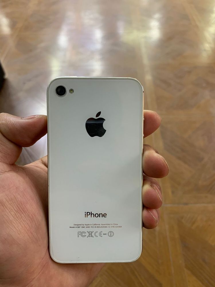 iphone 4s продается