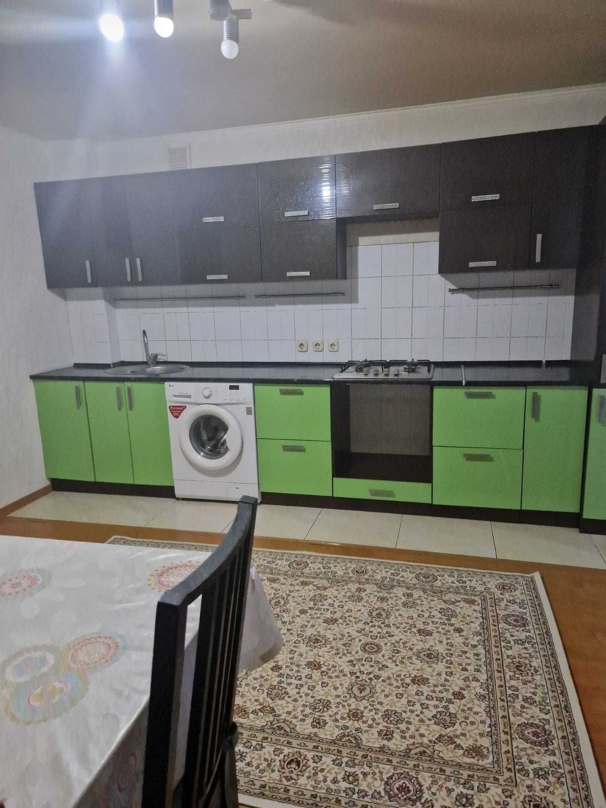 2комнатная, кирпичный дом, Азия