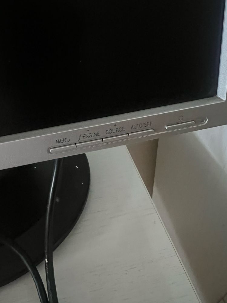 монитор lg flatron l2000c 20 дюймов