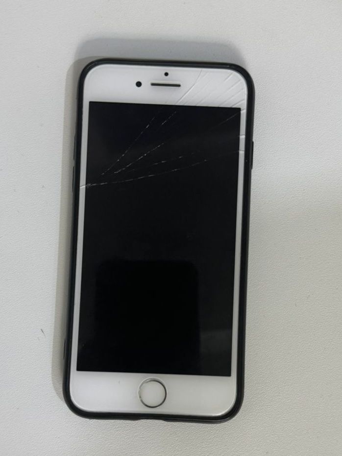 Продам Iphone 7 32 гб