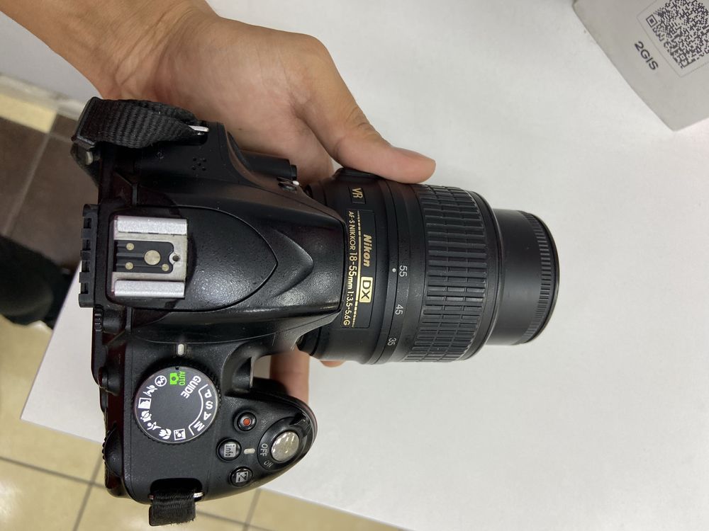 Зеркальный фотоаппарат Nikon D32000