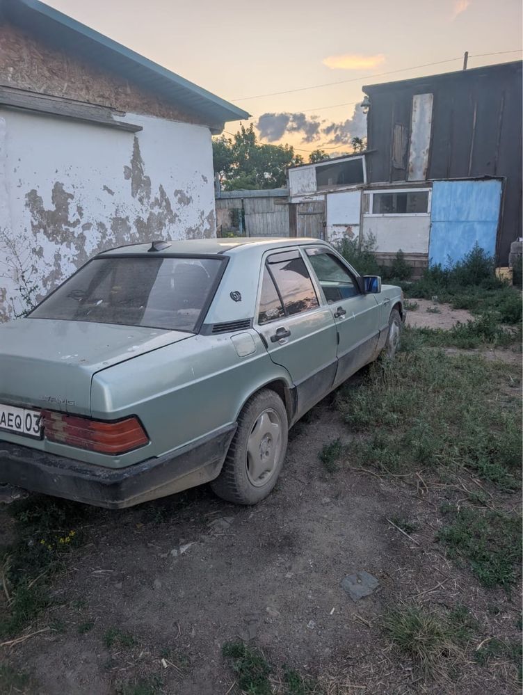 Мерс 190 на ходу состоянее хорошее