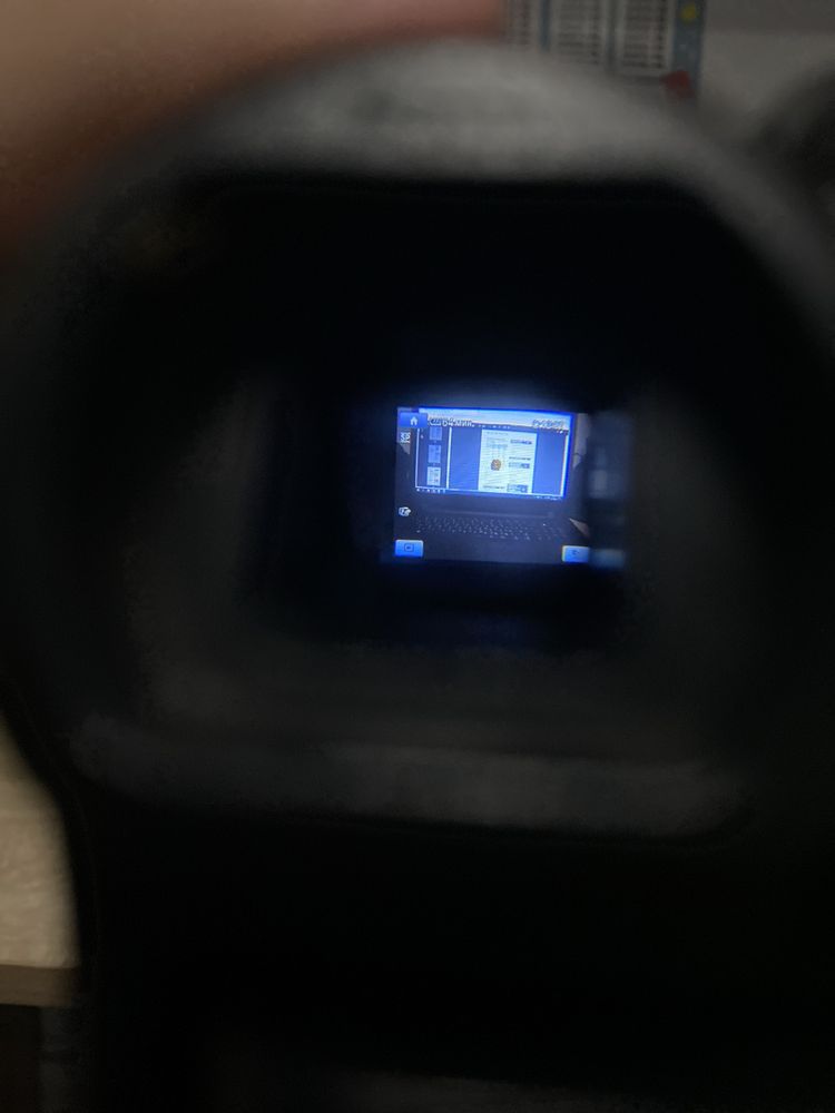 Видео/фотокамера Sony BandyCam DCR-DVD608E