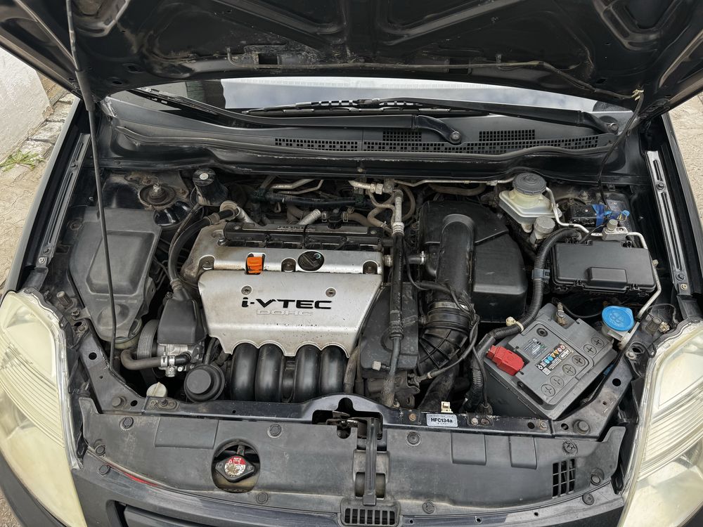 Продаю машину Honda Stream!!