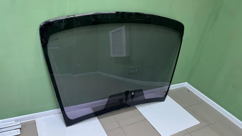 Продам лобовое на камри 55 (обжиг) цена 50,000