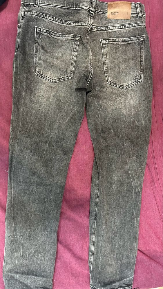 Серые джинсы Zara straight fit
