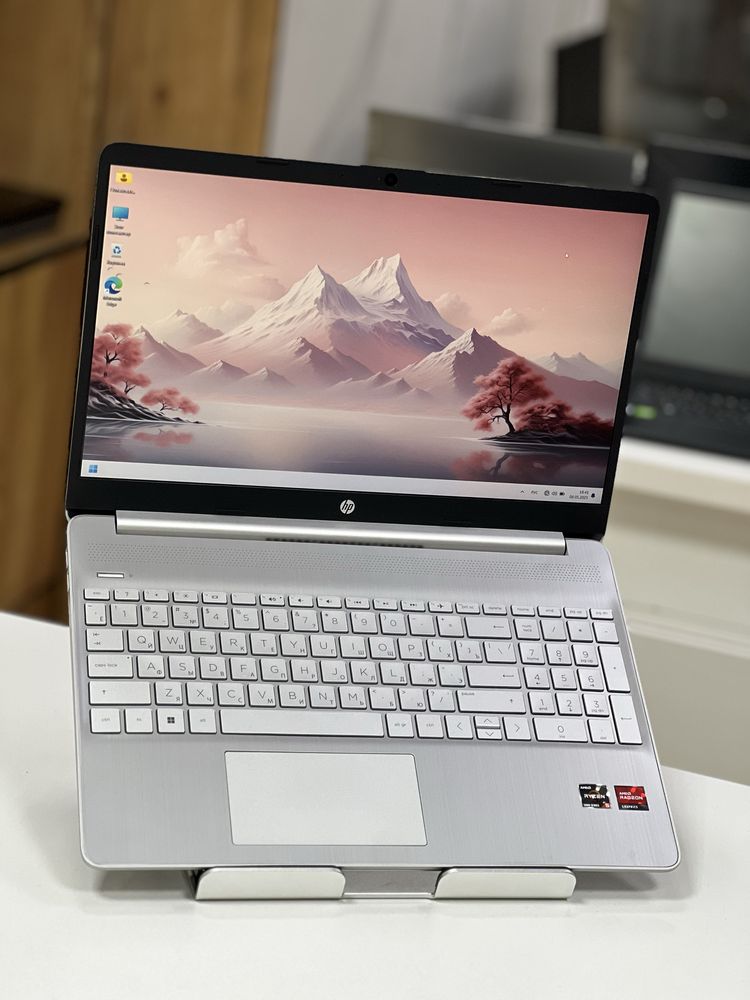 HP | Ryzen 5 5500U | ОЗУ 8Gb | SSD 512Gb