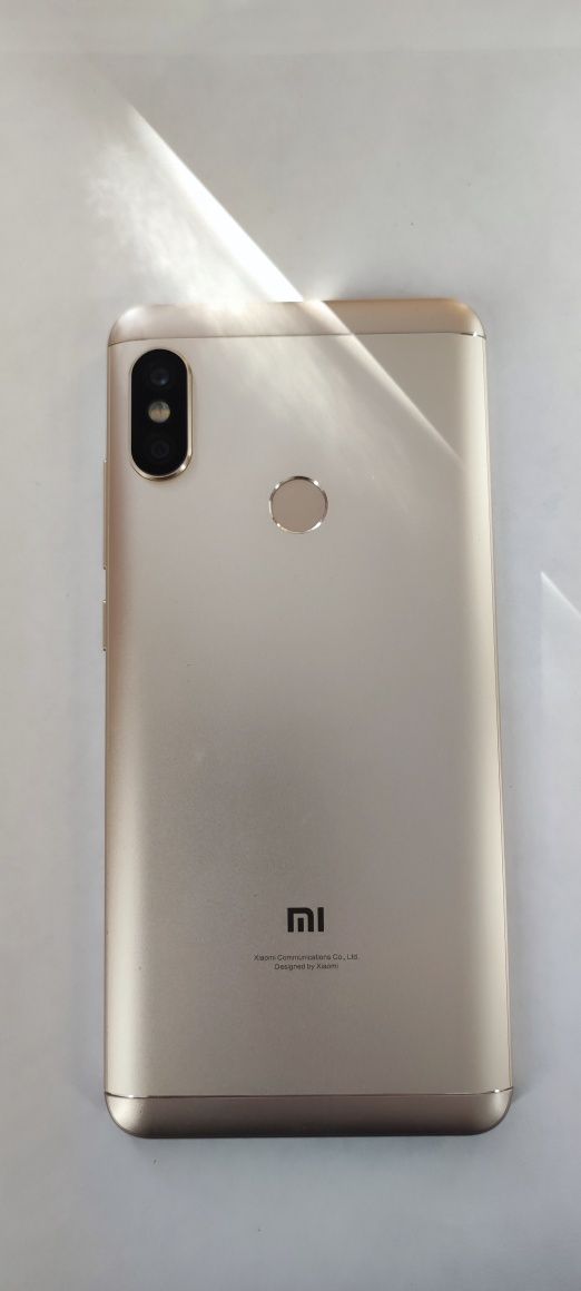 Redmi Note 5 в хорошем состоянии
