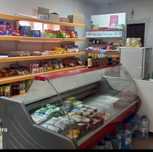 Продам витриный холодильник и стелажи