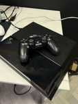 PlayStation 4 500 ГБ + 2 новых джойстика + топовые игры