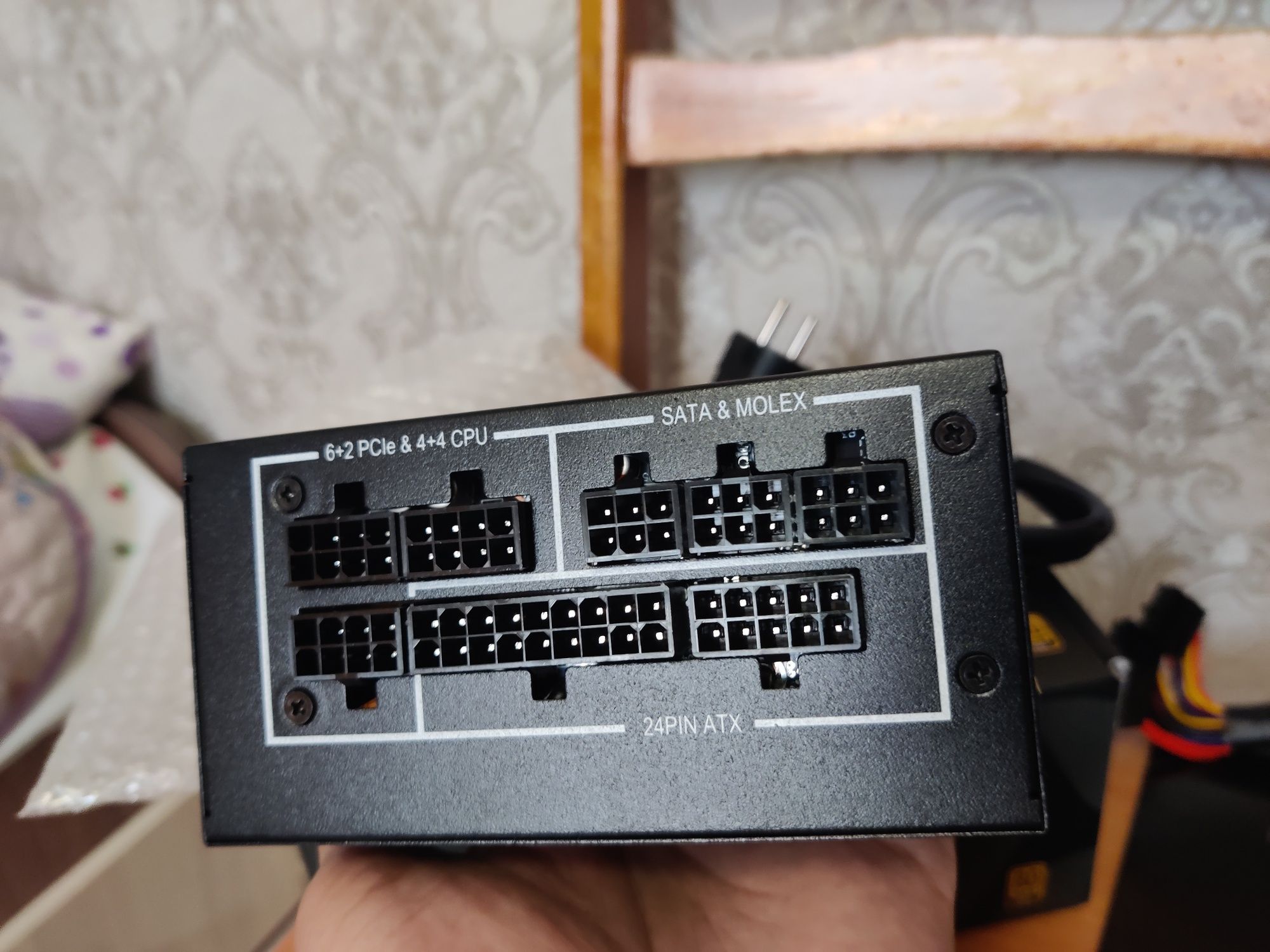 Модульный SFX Блок питания Chieftec CSN-550C 80Plus Gold Compact