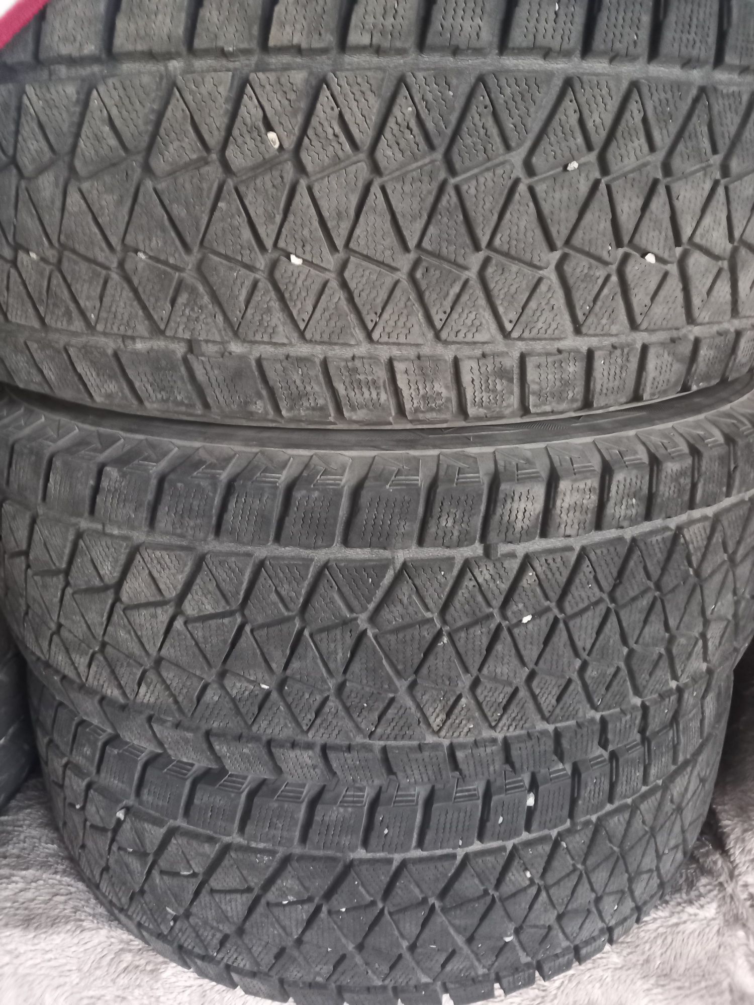 Продам зимние шины за 150тыс
