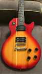 Продам электро гитару Les Paul - Rockstel