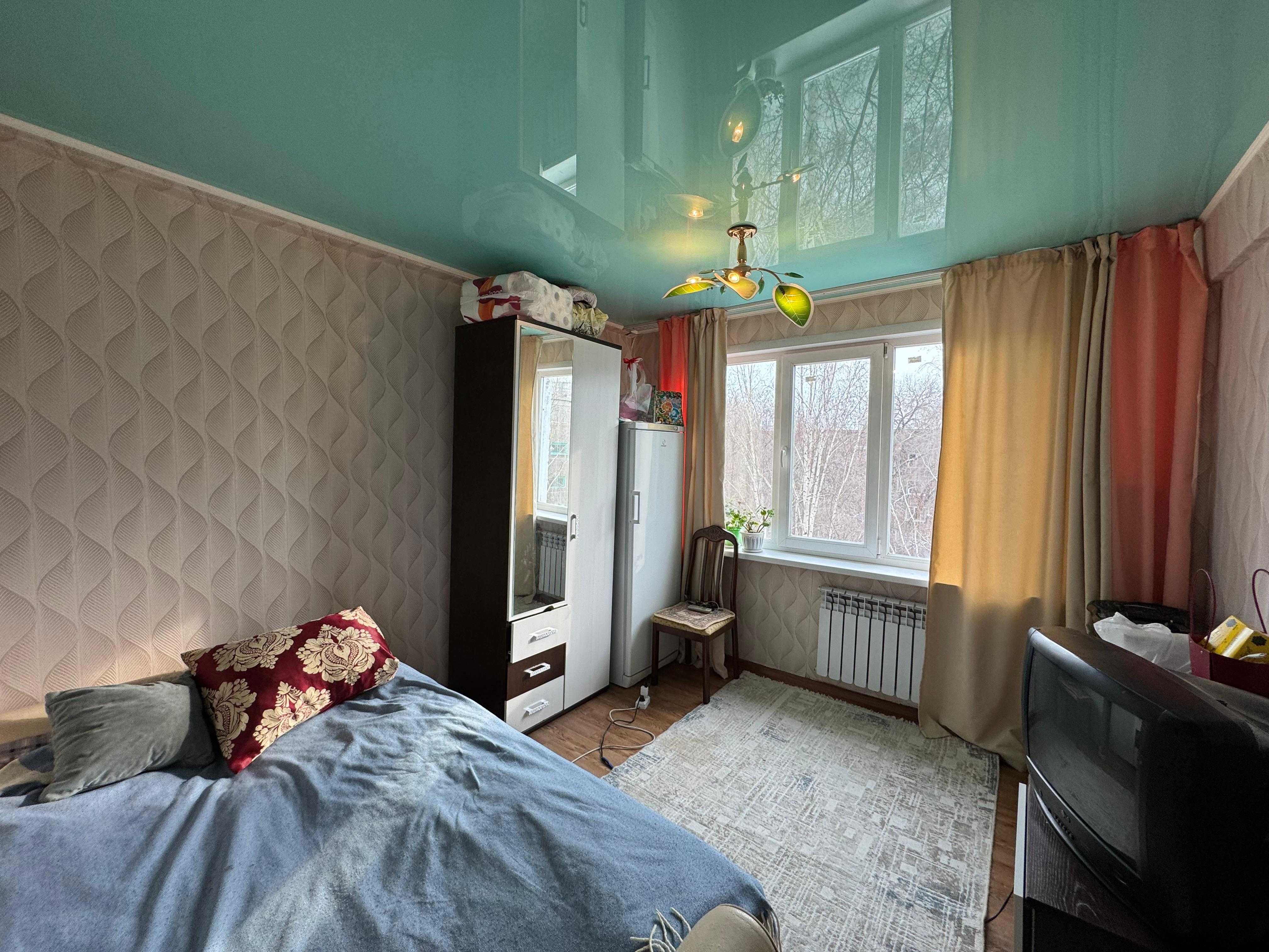 Продаётся 3-х комнатная квартира по адресу:  
Сатпаева 32  (ТОРГ)