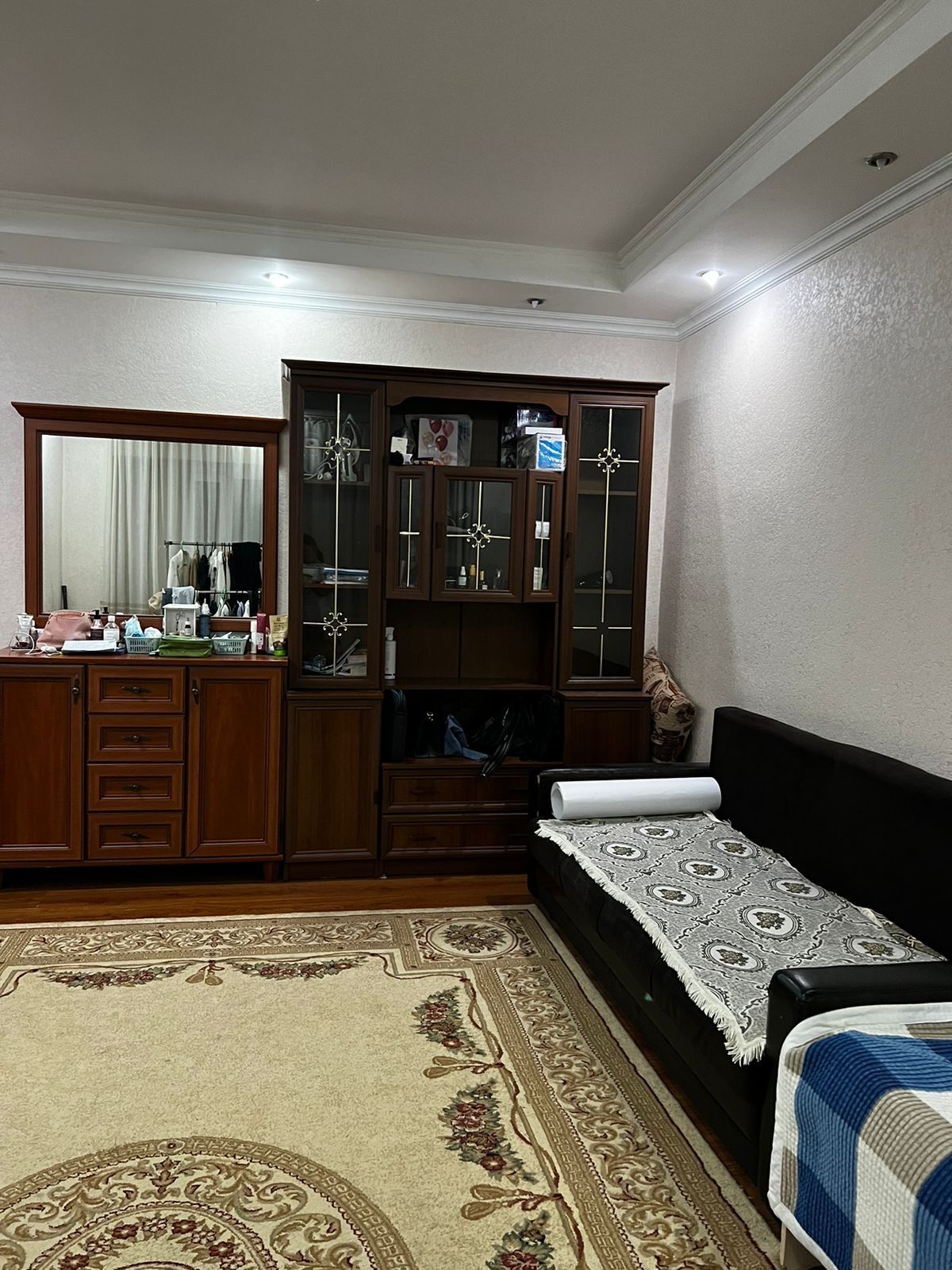 Продам 1ком кв 2 этаж