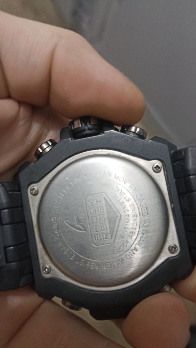 продаю часы g shock