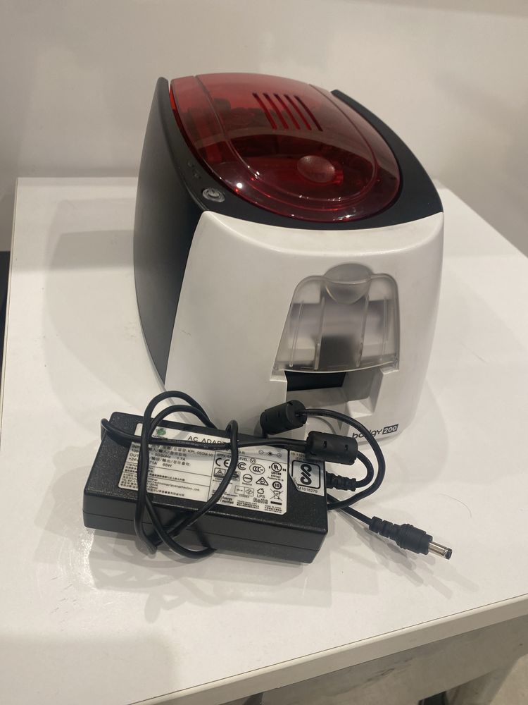 Принтер пластиковы карт Evolis Badgy 200