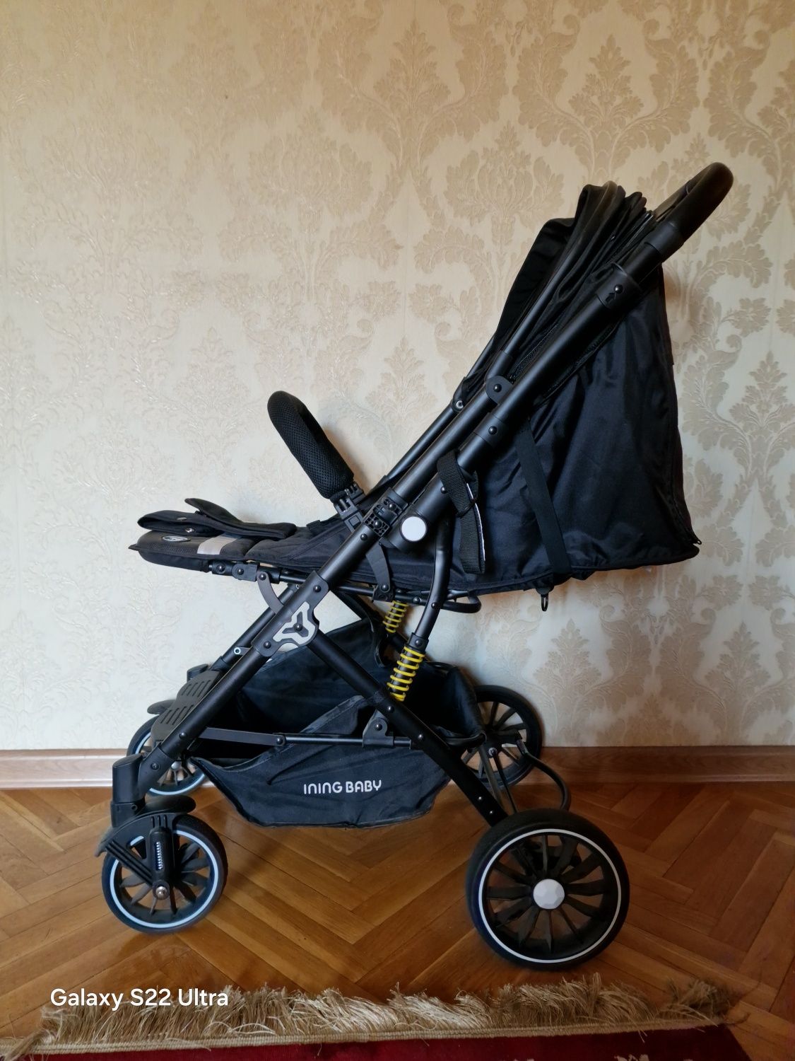 Продаётся детская коляска