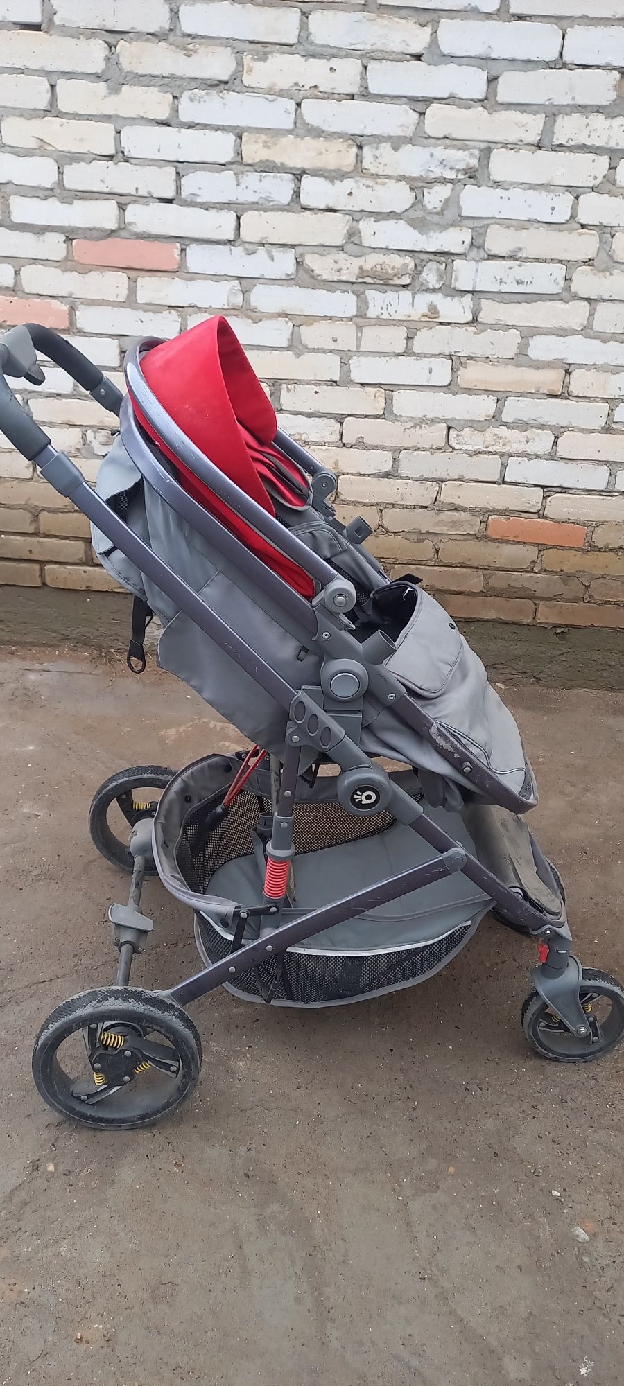 Продам качественный коляску  за 20тыс