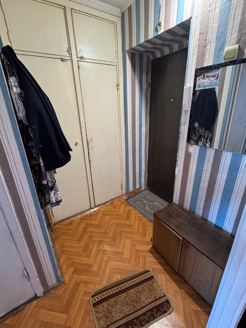 Продаётся 1.5 ком. Квартира ул. Виноградова 12/1