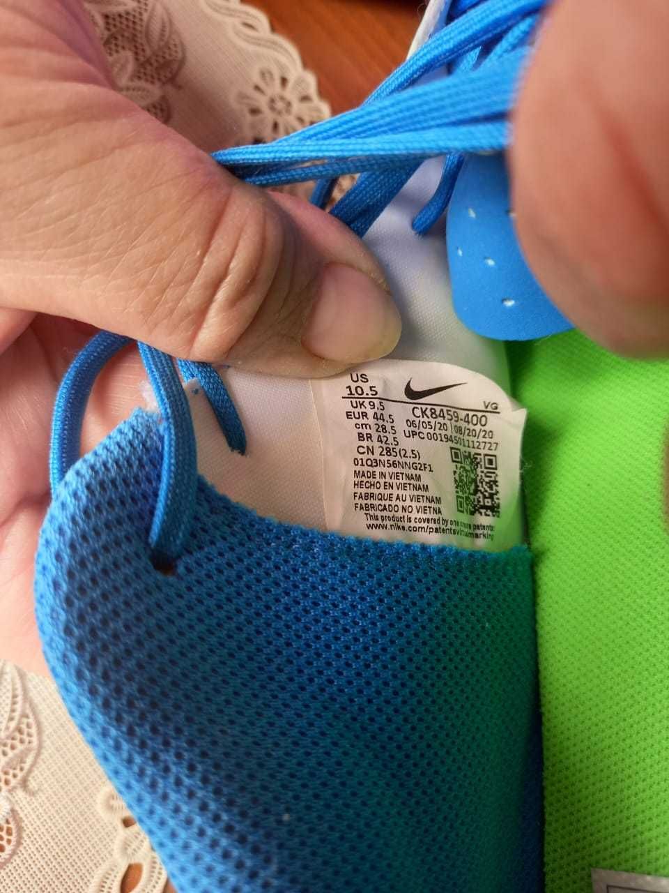 продам бутсы Найк фантом новые