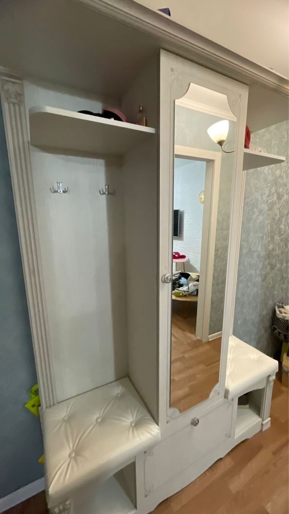 Прихожая фирма Еvro  Mebel, в хорошем состоянии