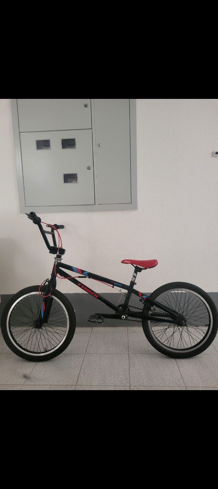 Продам велосипед BMX брали за 110к пишите сами на WhatsApp