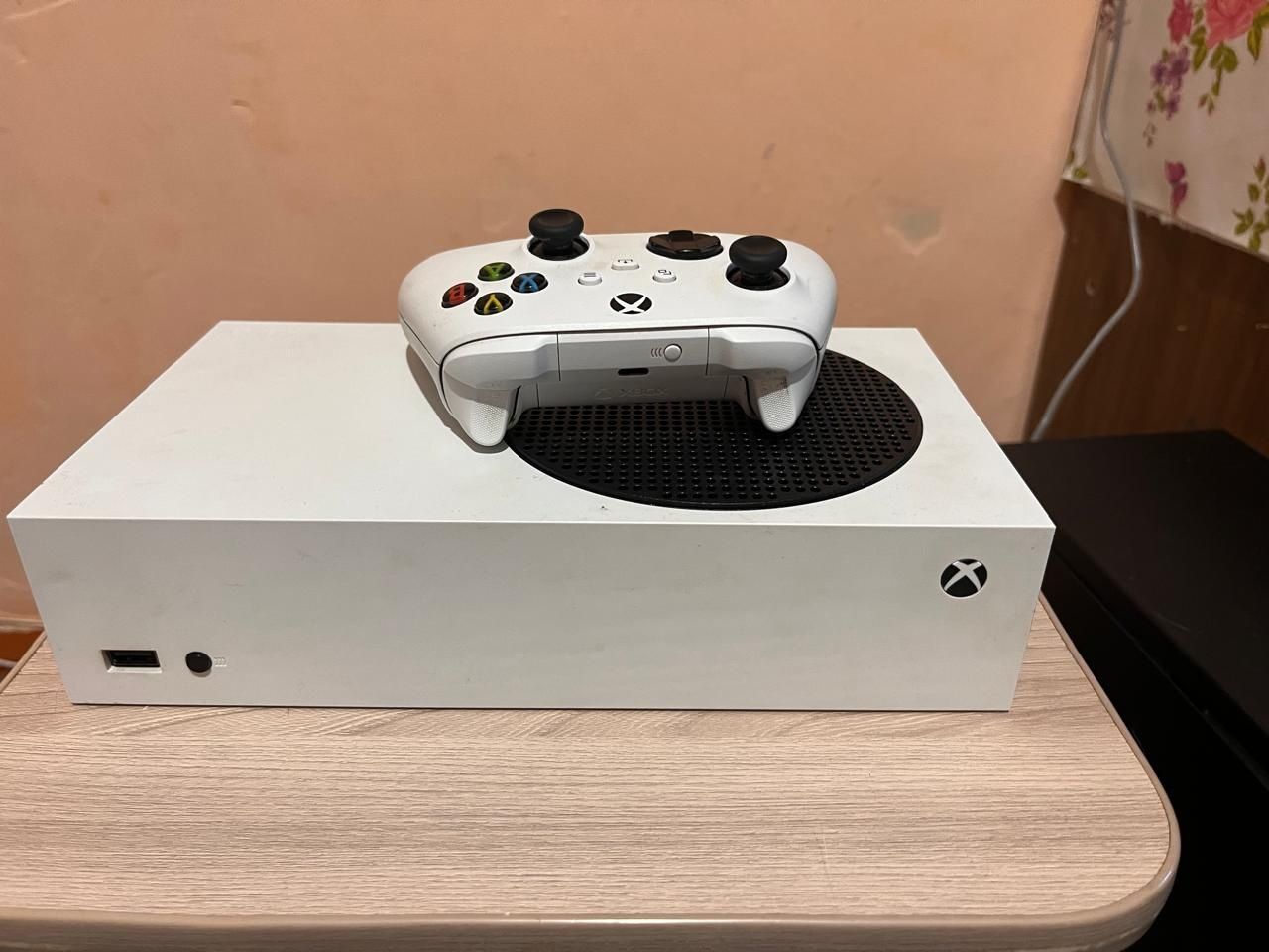 Продам xbox series s