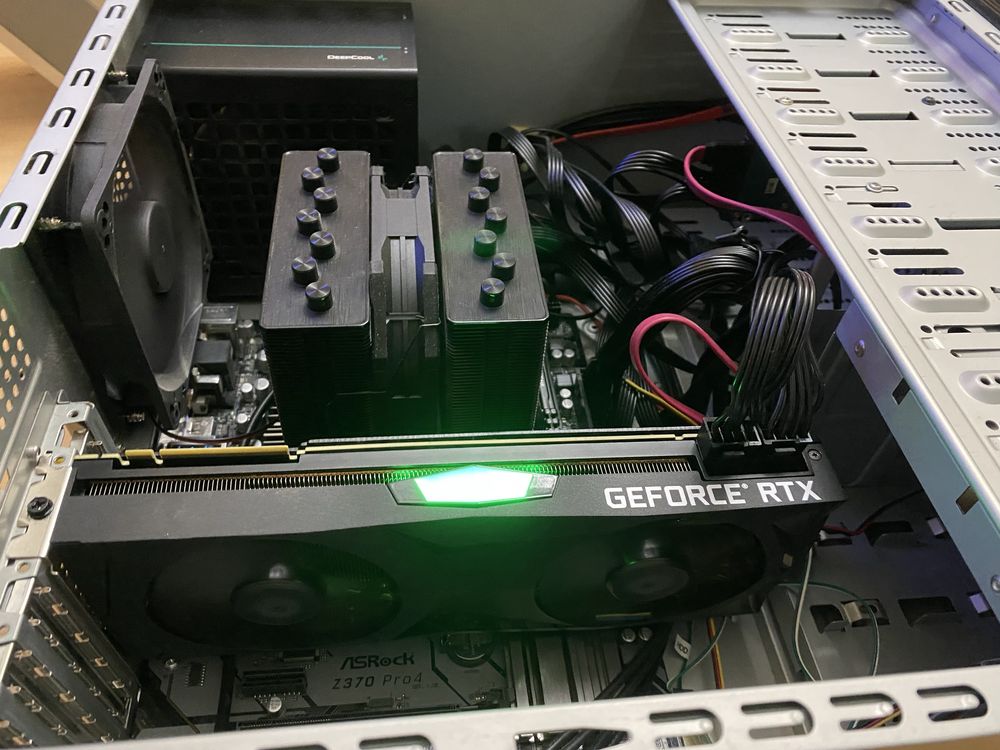 Игровой core i 9 9900.Отличное состояние. Обмен на нубук.