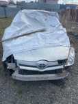 В аварийном состоянии продается Toyota corolla