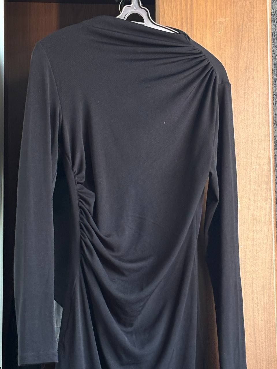 Продам платье  б/у