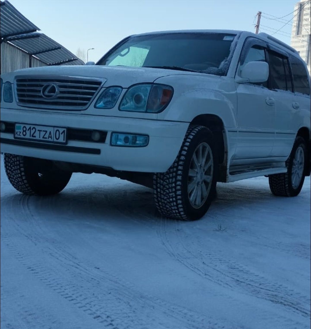 Автомобиль Лексус 470