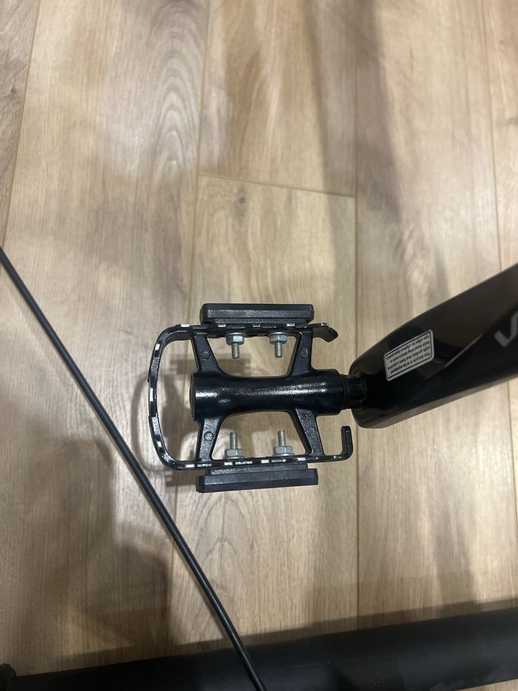 Шоссейник Giant CONTEND 0