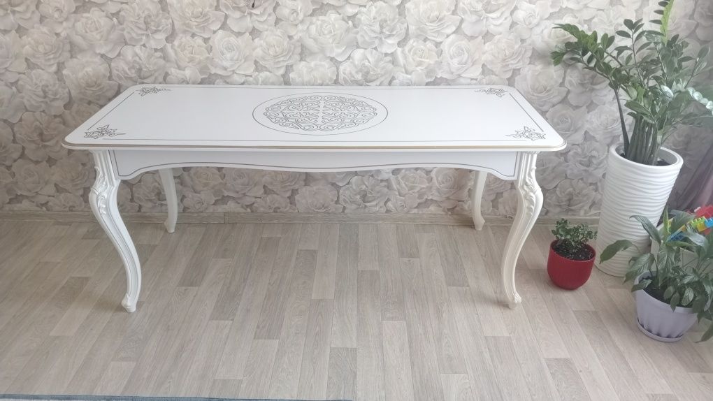 Продам стол из МДФ