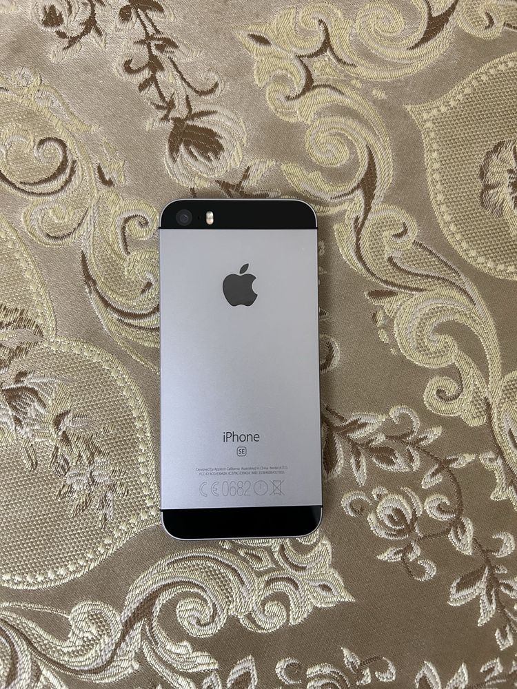 iPhone SE 2016