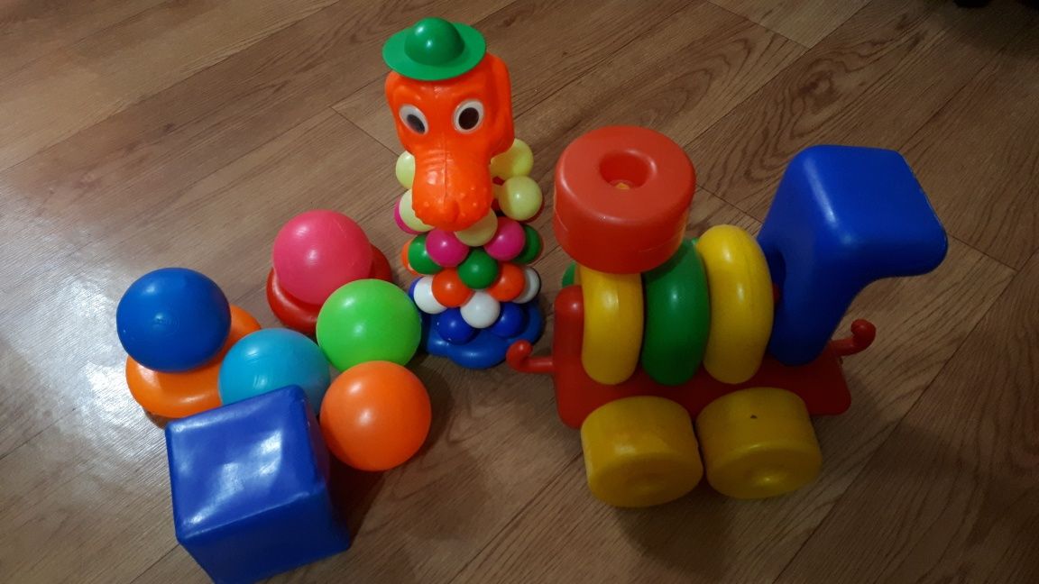 Игрушки для малыша