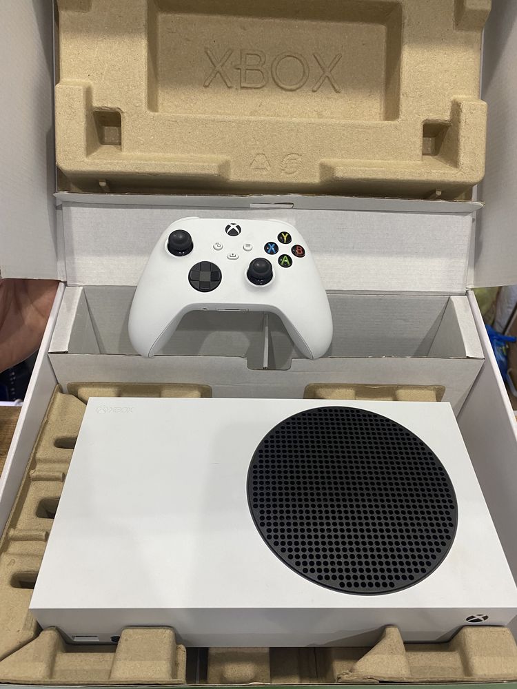 X box series s 1 джойстик