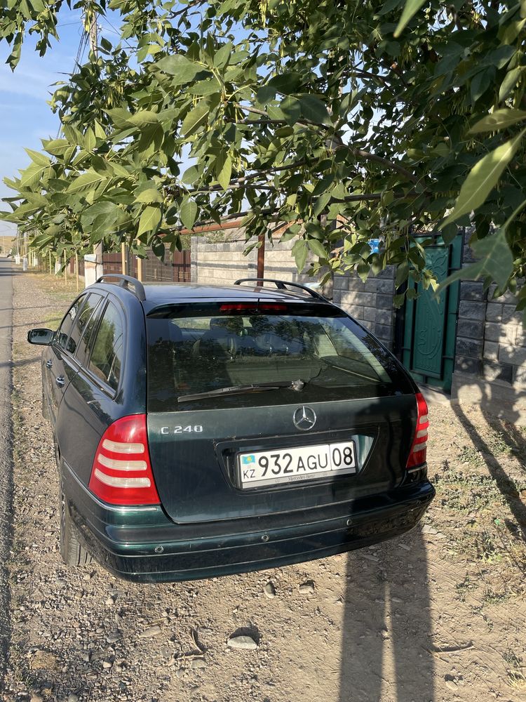 mercedes benz C class 240