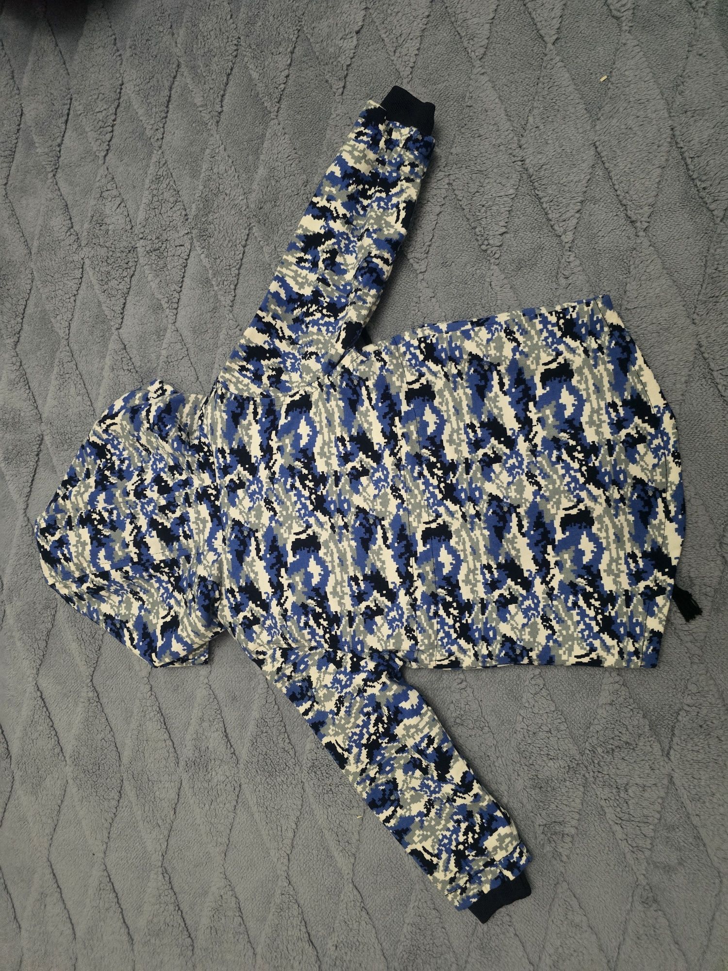 Продам детские курточки