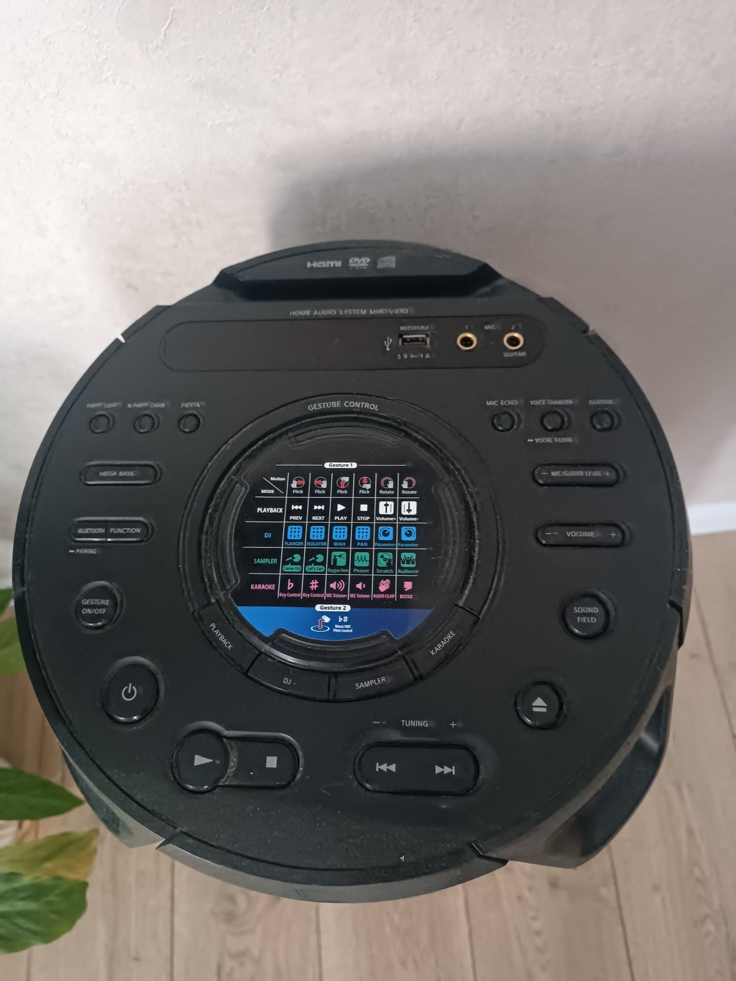 Продам Музыкальный центр Sony MHC43D