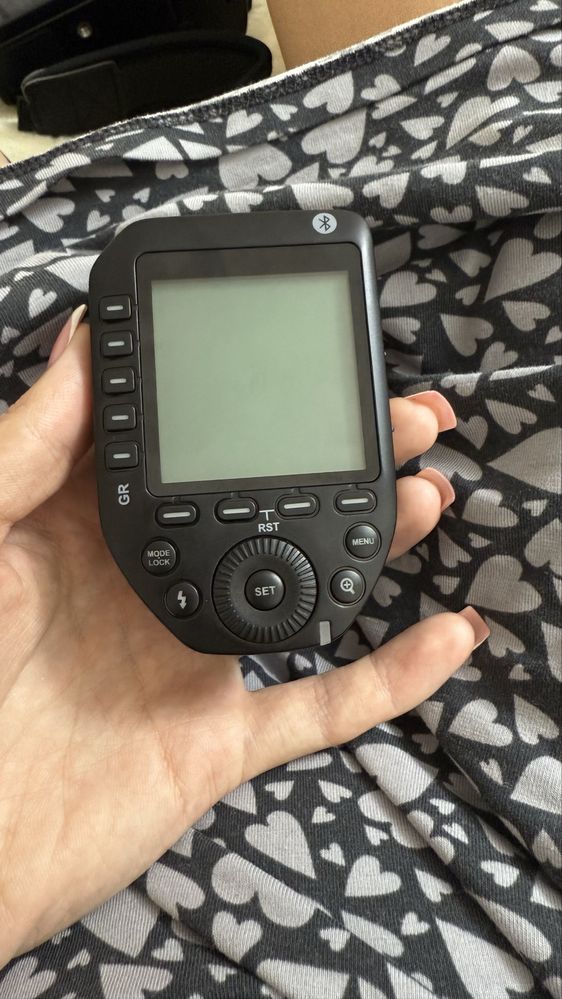 Радиосинхронизатор Godox XproII S+  (его еще называют башмак)