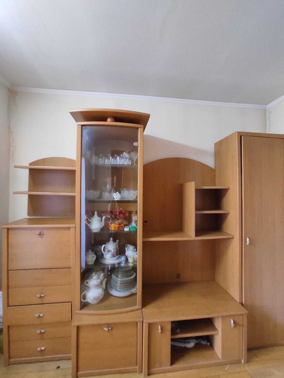 Продам горку, стенку в хорошем состоянии