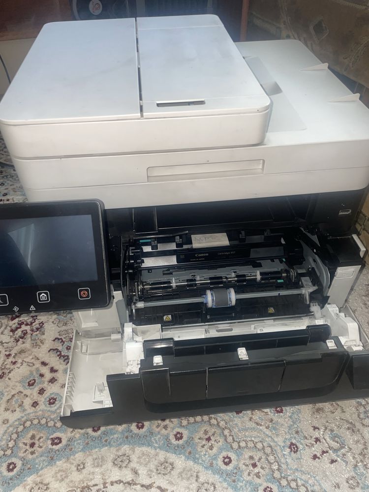 Продам МФУ canon MF443DW