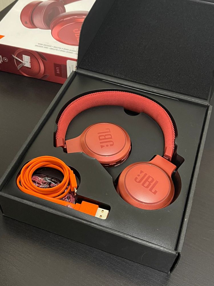 Наушники JBL